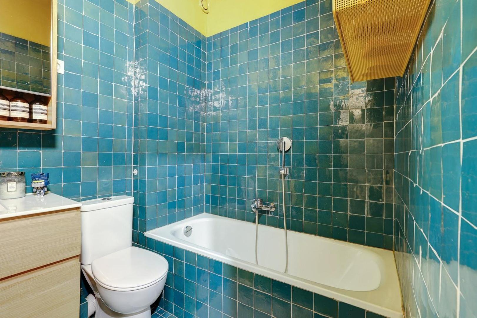 713 Colombier - Superbe A * Paris